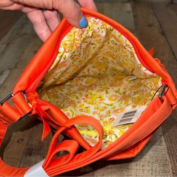 NWT Vera Bradley Triple Zip Hipster In Orange Bell Pepper - Picture 10 of 14